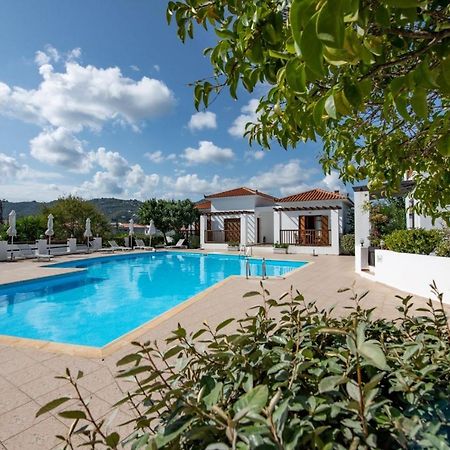 Skopelos Summer Homes ภายนอก รูปภาพ